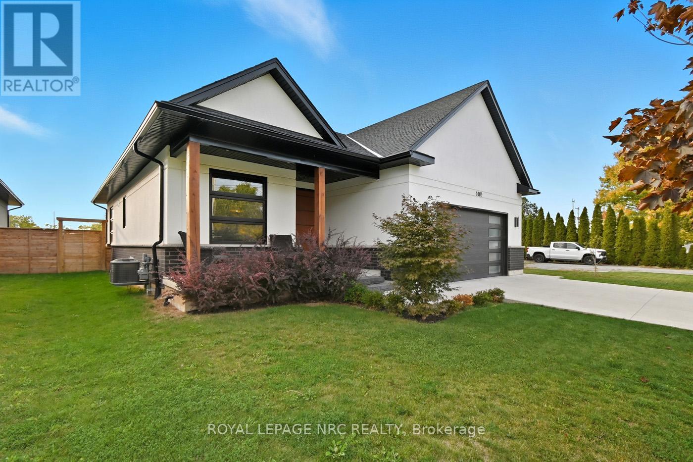 1007 Clare Avenue, Pelham, Ontario  L3C 3C2 - Photo 3 - X13777258