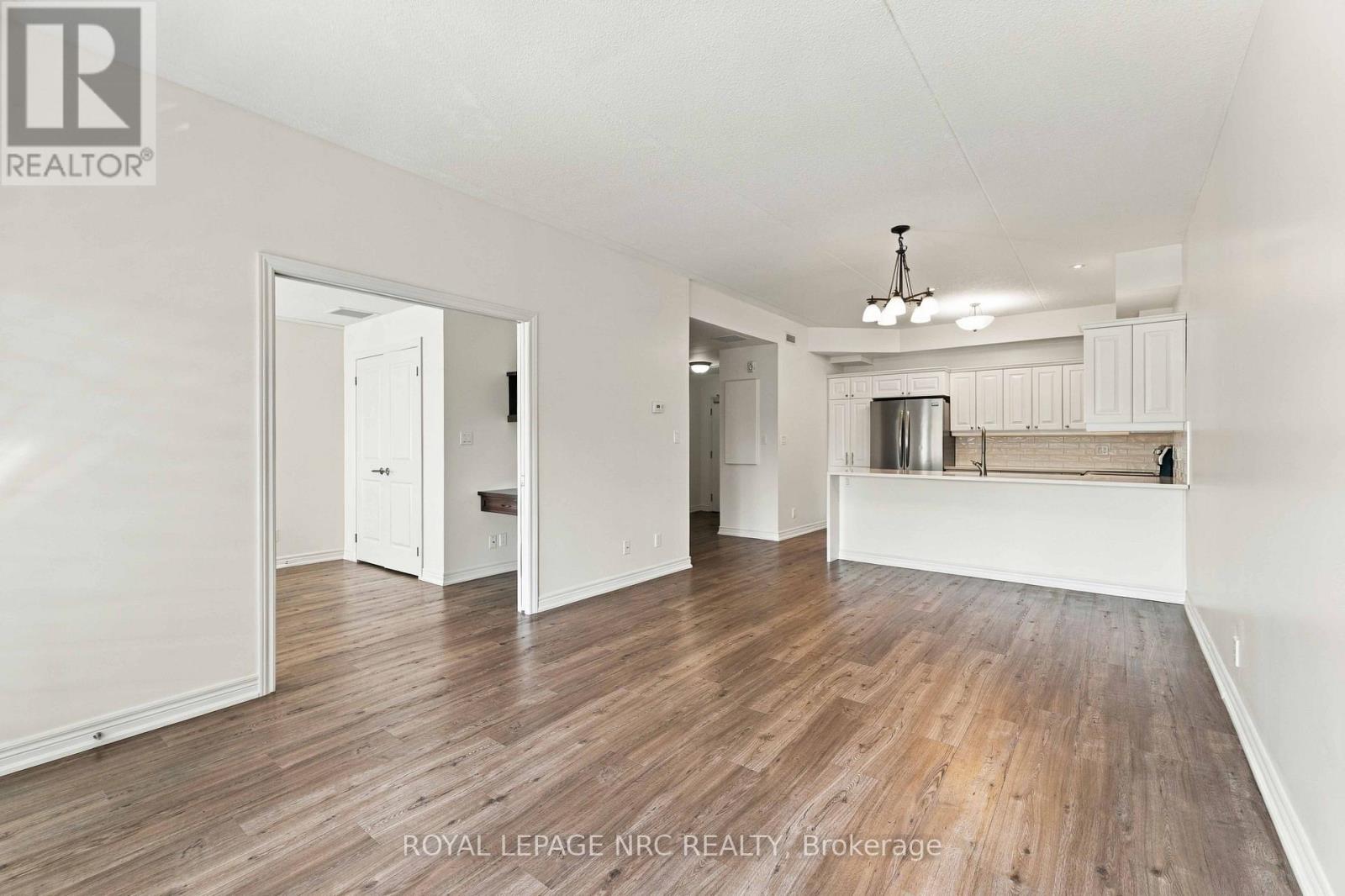 312 - 4644 Pettit Avenue, Niagara Falls, Ontario  L2E 0B4 - Photo 13 - X13777598