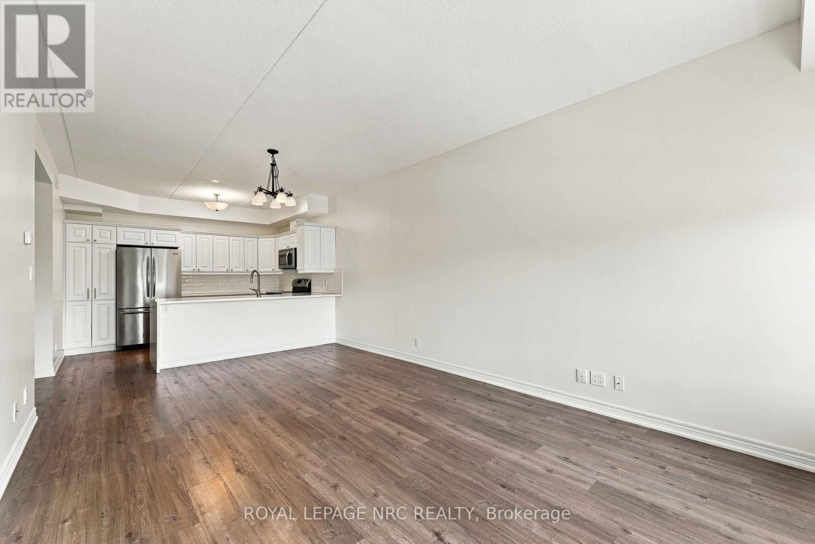 312 - 4644 Pettit Avenue, Niagara Falls, Ontario  L2E 0B4 - Photo 15 - X13777598