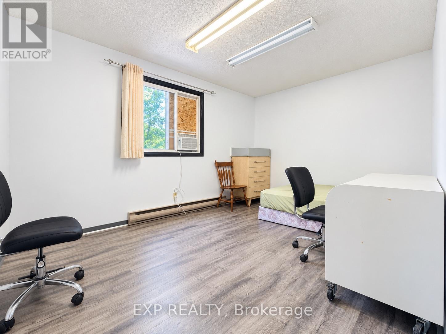 1 - 341 Geneva Street, St. Catharines, Ontario  L2N 2G3 - Photo 9 - X13777604