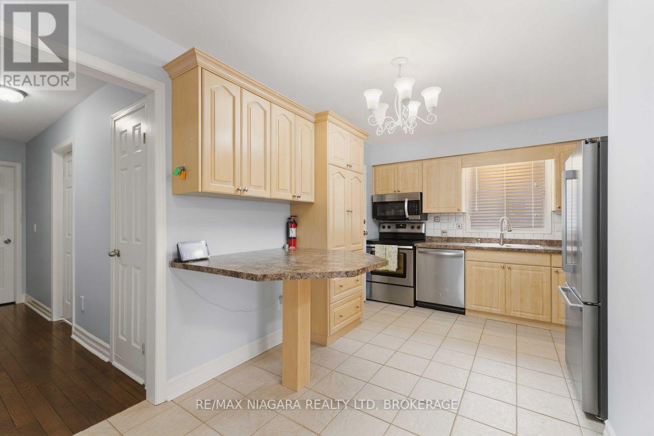 41 Eastwood Drive, Welland, Ontario  L3C 6W1 - Photo 6 - X13777612