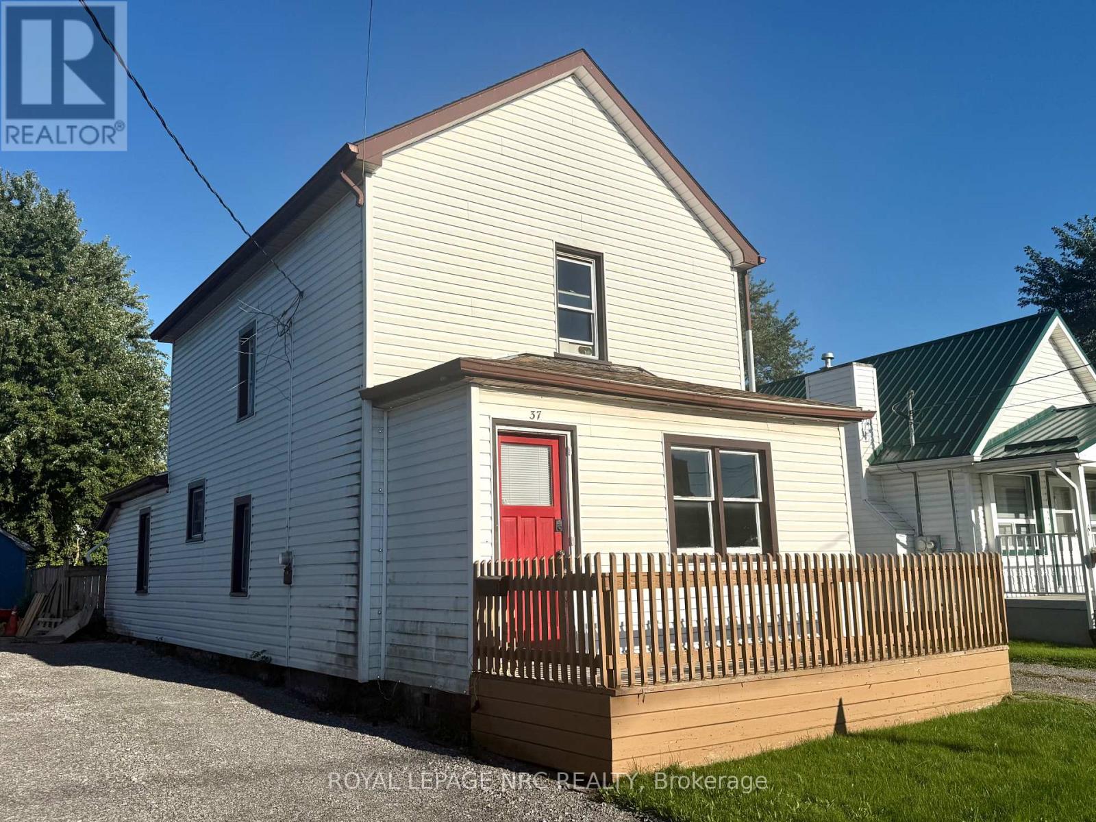 37 WRIGHT STREET, Welland, Ontario
