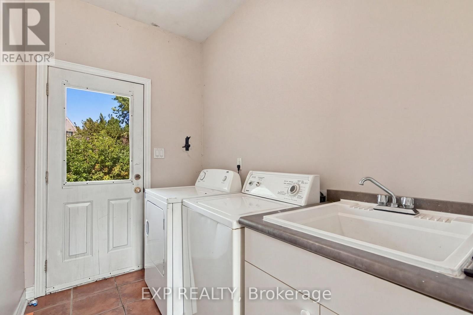 59 Parker Street, St. Catharines, Ontario  L2S 1W1 - Photo 5 - X13778162