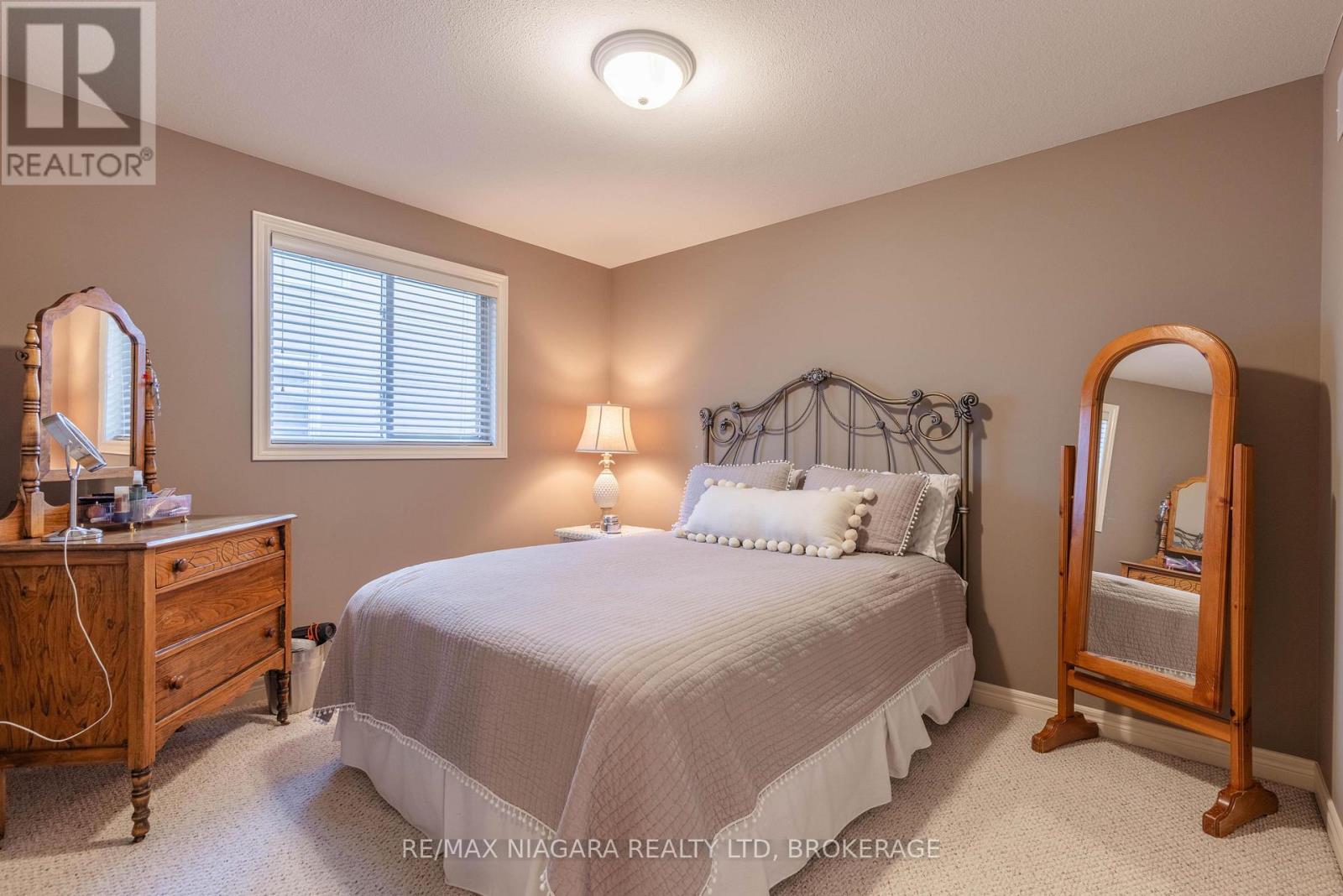 7919 Fleming Drive, Niagara Falls, Ontario  L2H 3H9 - Photo 15 - X13778354