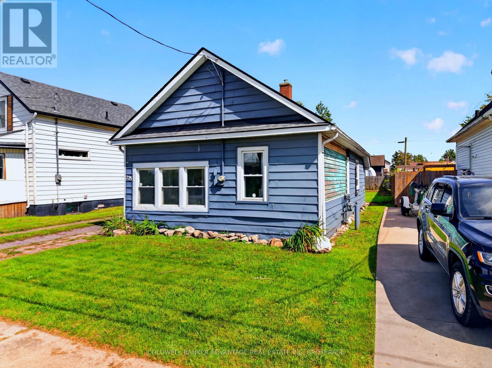 229 Dain Avenue, Welland, Ontario  L3B 3E7 - Photo 2 - X13778494