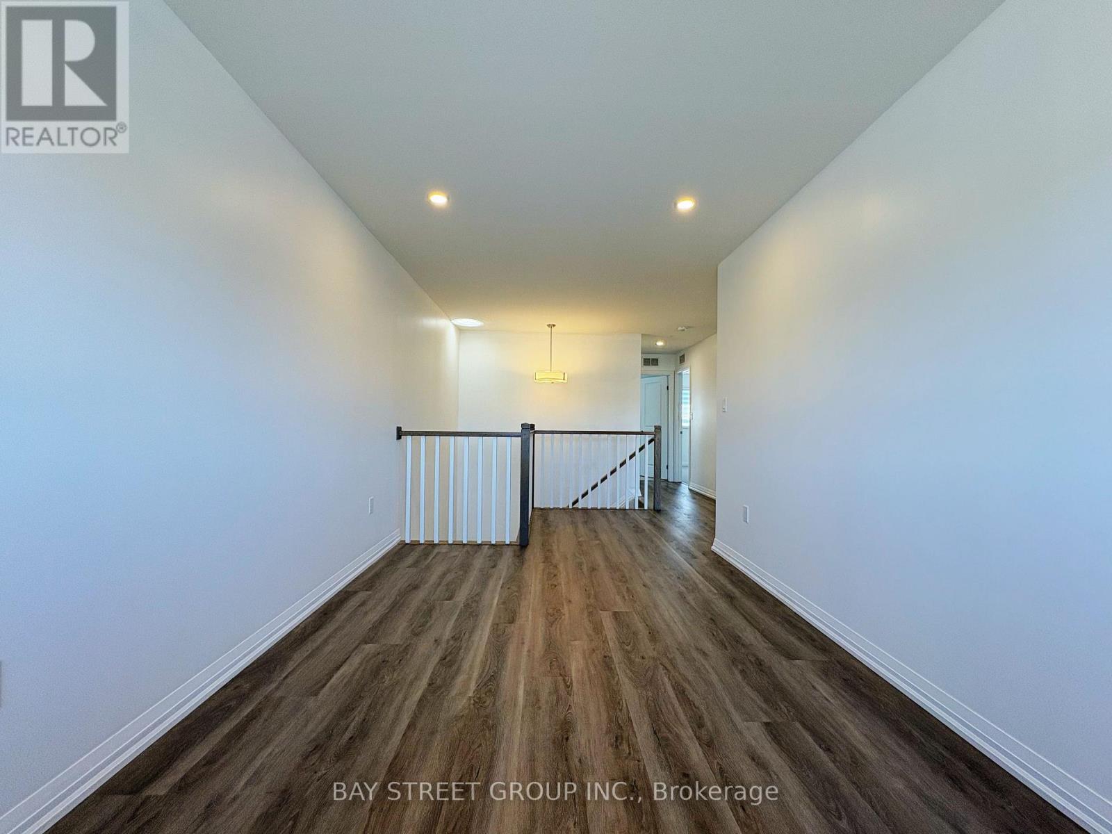 7405 Matteo Drive, Niagara Falls, Ontario  L2H 2Y6 - Photo 7 - X13778534
