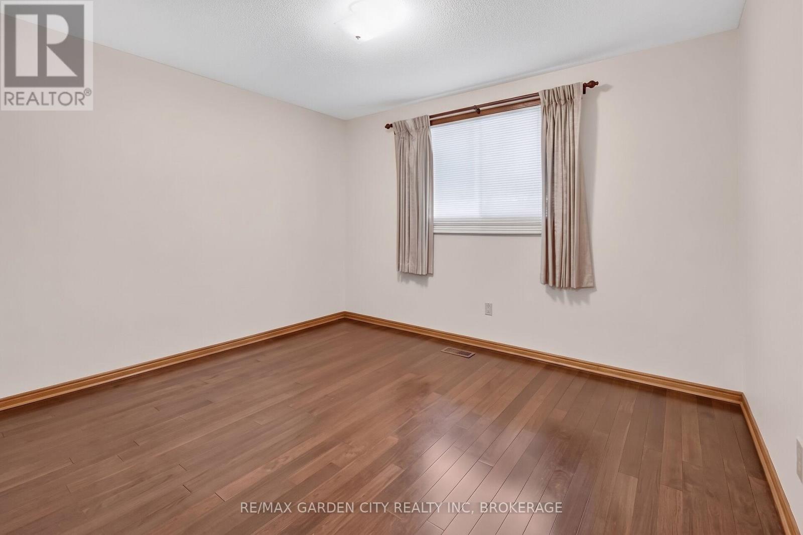 67 College Park Drive, Welland, Ontario  L3C 6Z7 - Photo 18 - X13778564