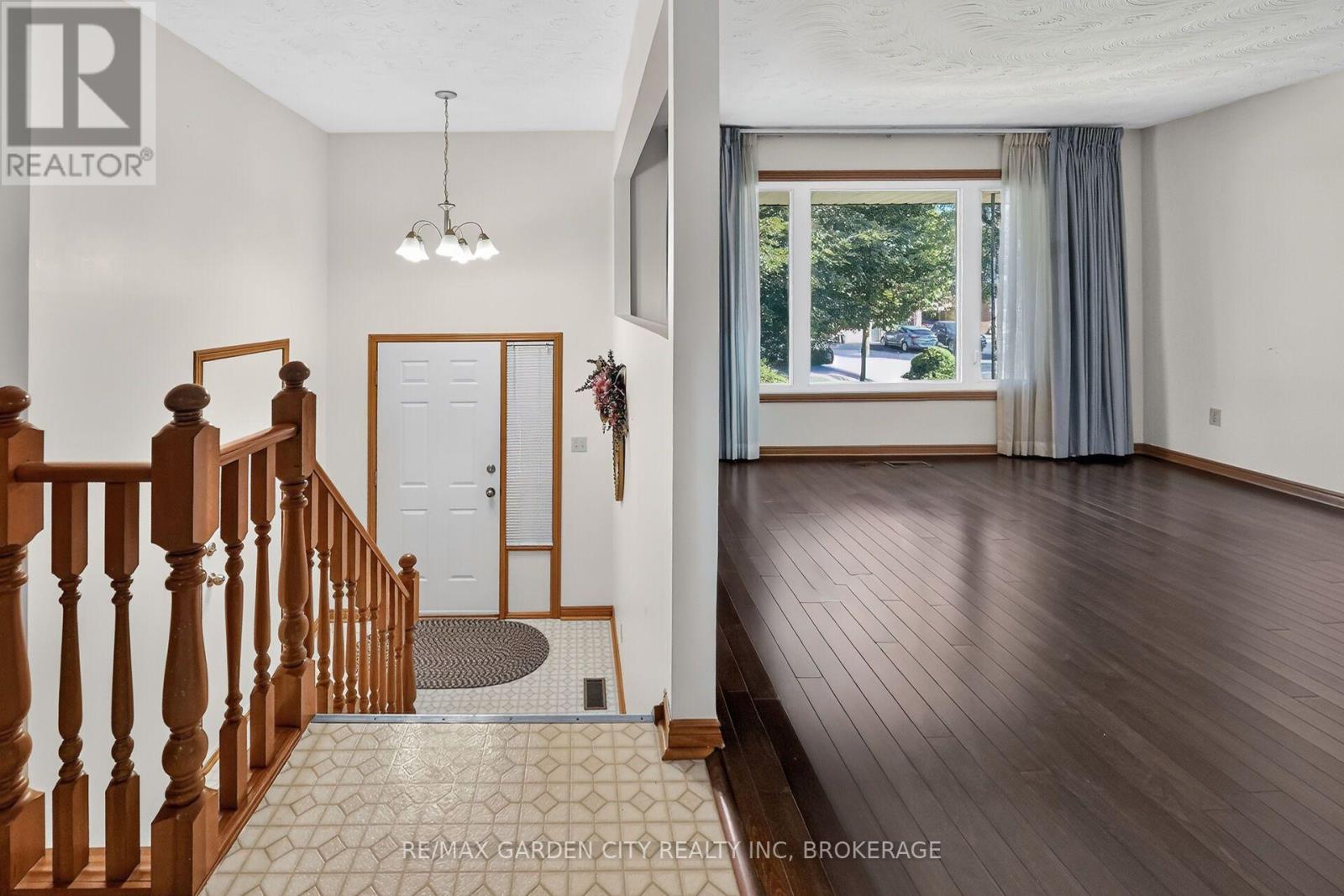67 College Park Drive, Welland, Ontario  L3C 6Z7 - Photo 5 - X13778564