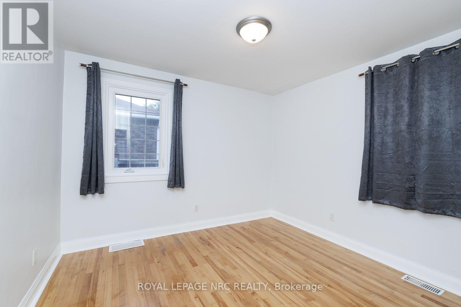 27 Cedardale Avenue, St. Catharines, Ontario  L2P 1B2 - Photo 14 - X13778696