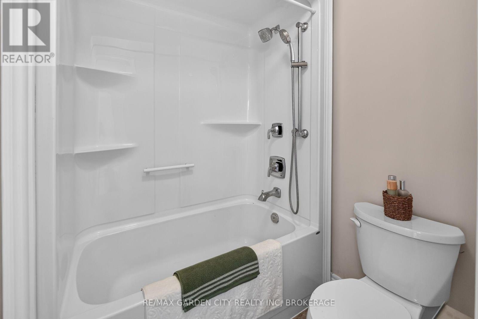57 Bergenstein Cres Crescent, Pelham, Ontario  L0S 0A1 - Photo 34 - X13778934
