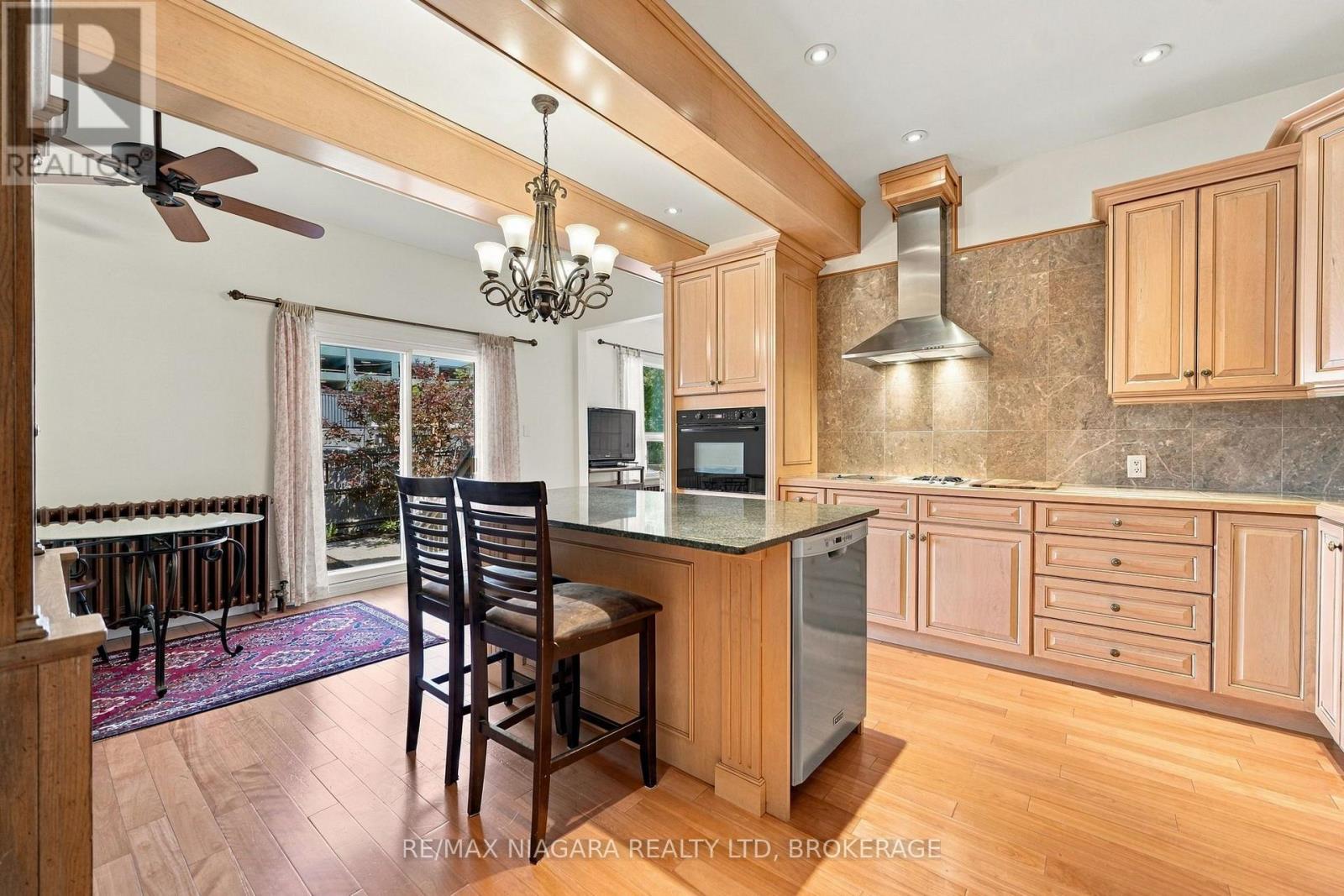 8 Trafalgar Street, St. Catharines, Ontario  L2R 3L7 - Photo 20 - X13779212