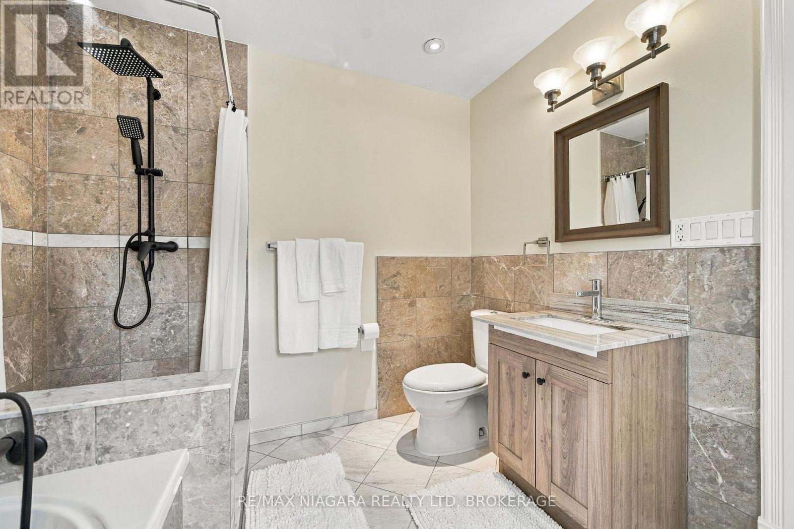 8 Trafalgar Street, St. Catharines, Ontario  L2R 3L7 - Photo 37 - X13779212