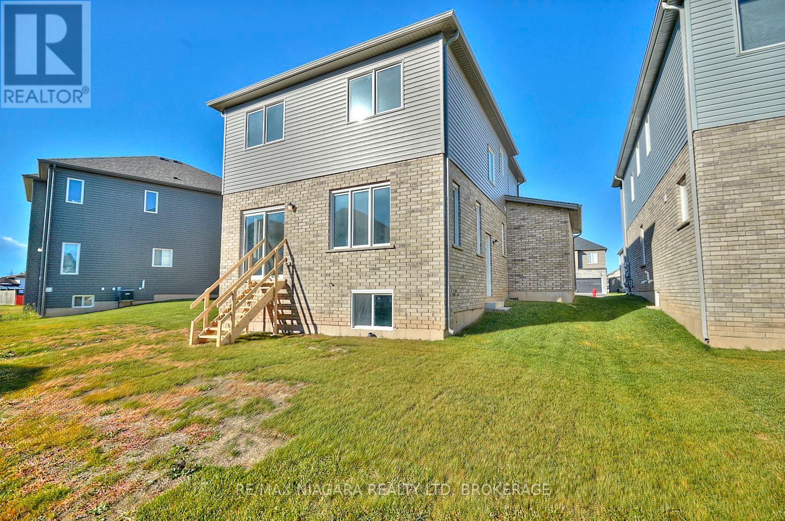 226 Bethune Avenue, Welland, Ontario  L3B 0H6 - Photo 3 - X13779338