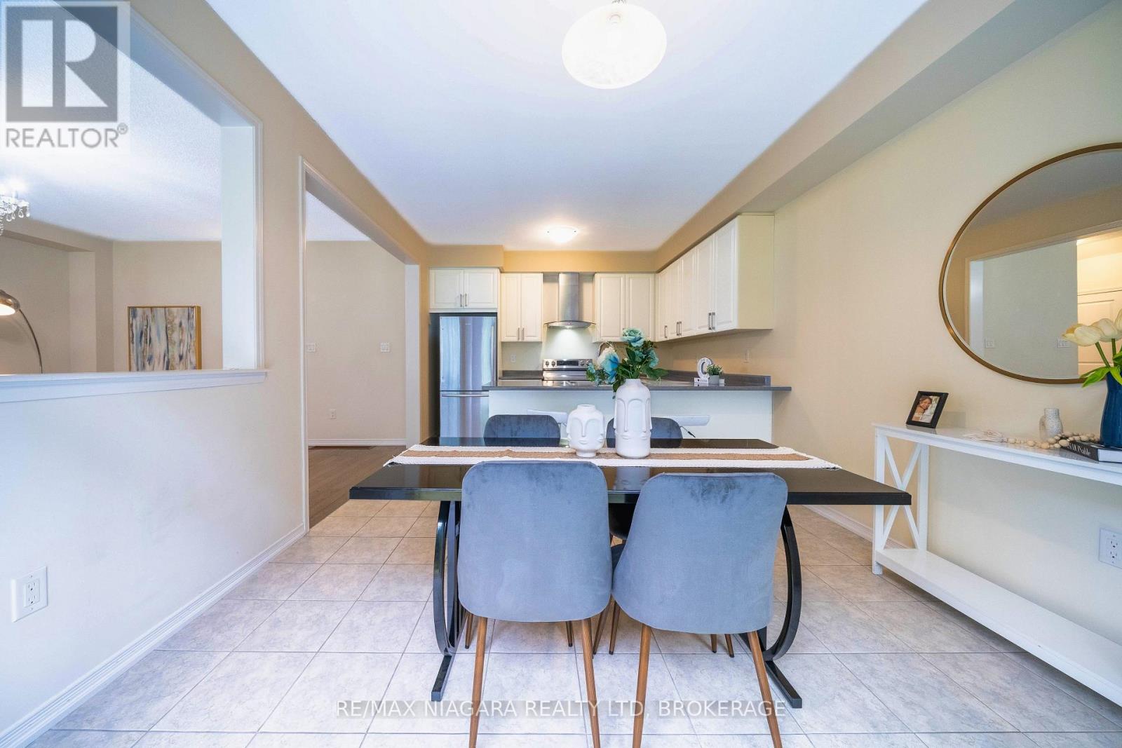 8707 Chickory Trail, Niagara Falls, Ontario  L2H 3S4 - Photo 16 - X13779474