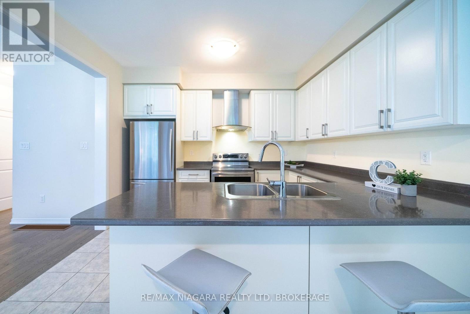 8707 Chickory Trail, Niagara Falls, Ontario  L2H 3S4 - Photo 18 - X13779474