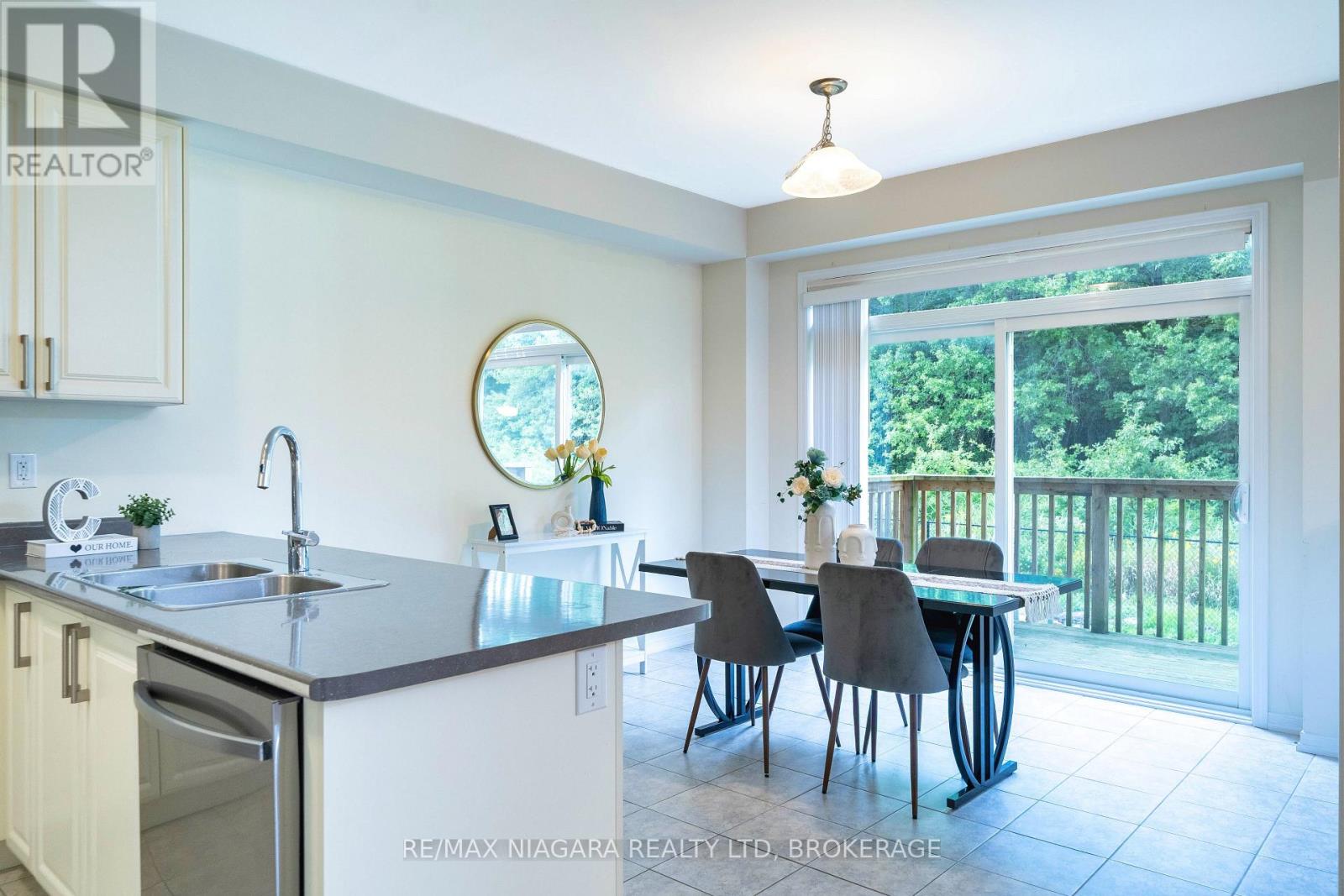 8707 Chickory Trail, Niagara Falls, Ontario  L2H 3S4 - Photo 20 - X13779474