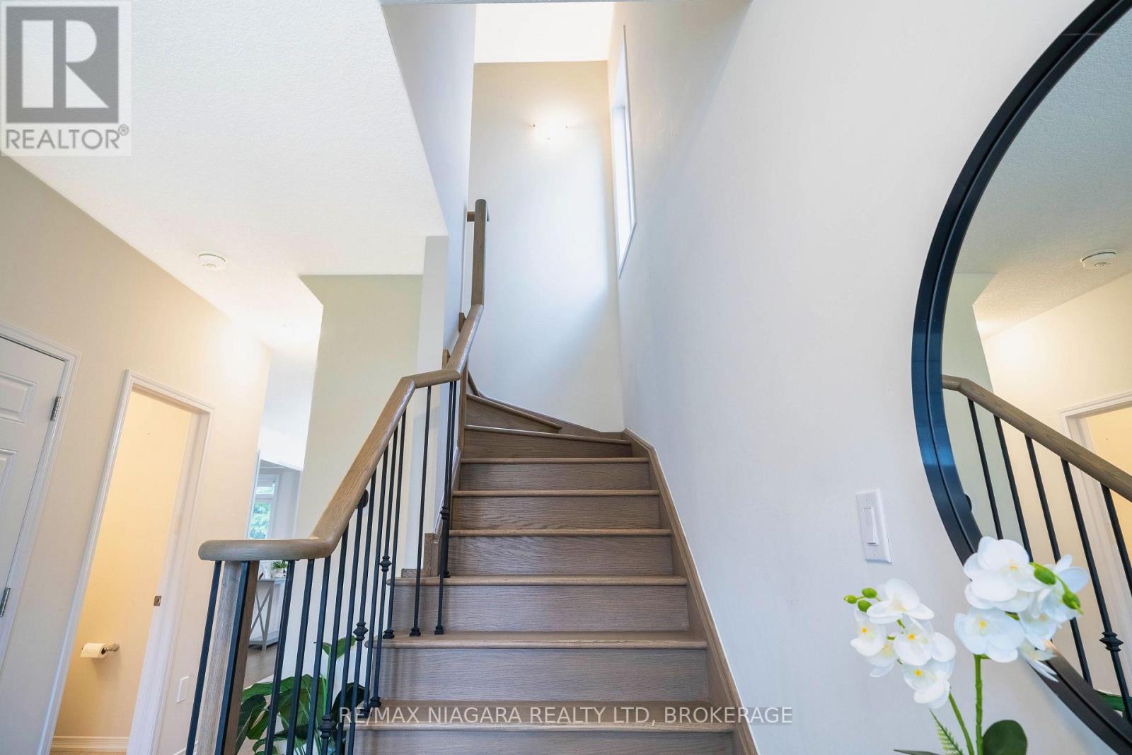 8707 Chickory Trail, Niagara Falls, Ontario  L2H 3S4 - Photo 21 - X13779474