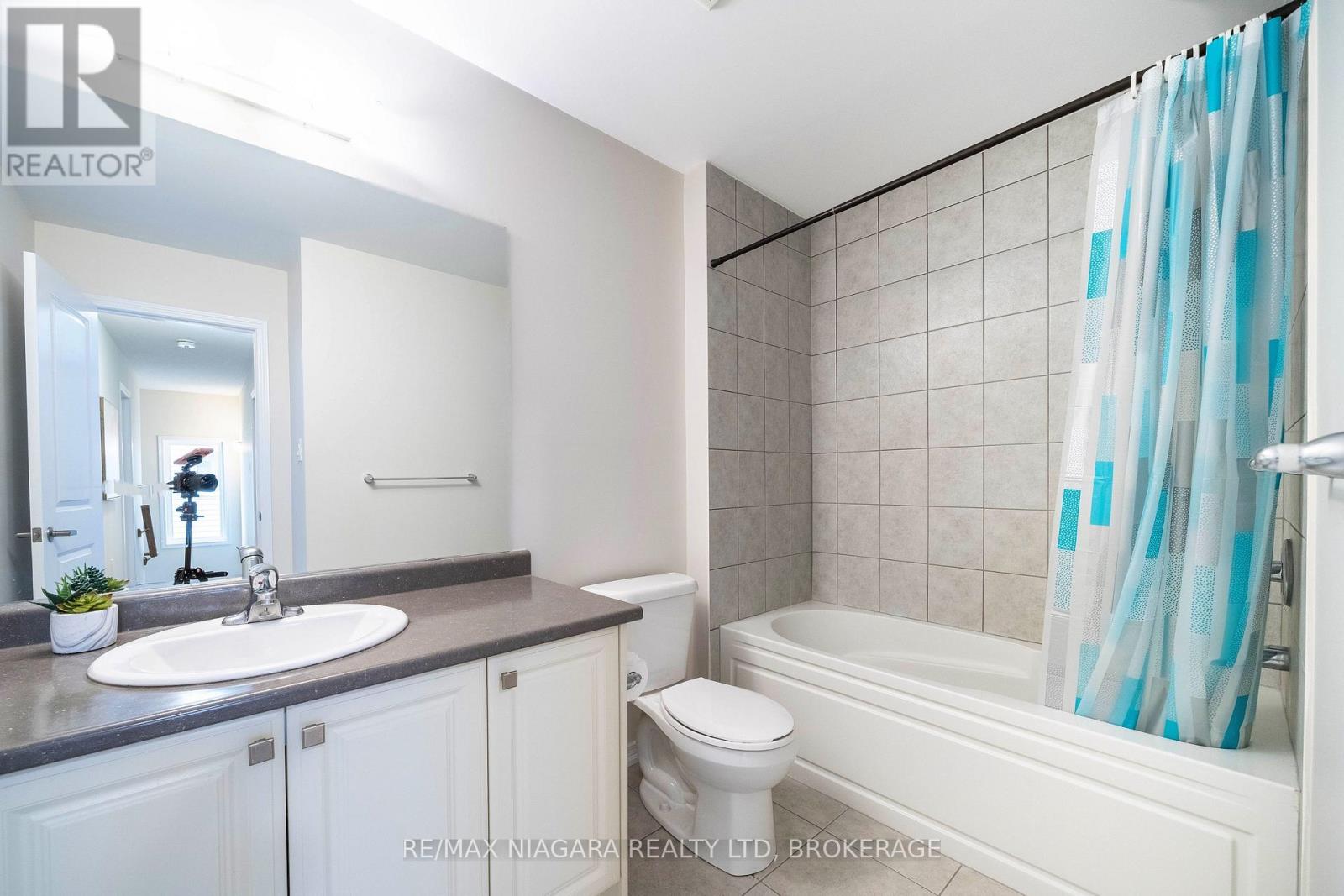8707 Chickory Trail, Niagara Falls, Ontario  L2H 3S4 - Photo 34 - X13779474