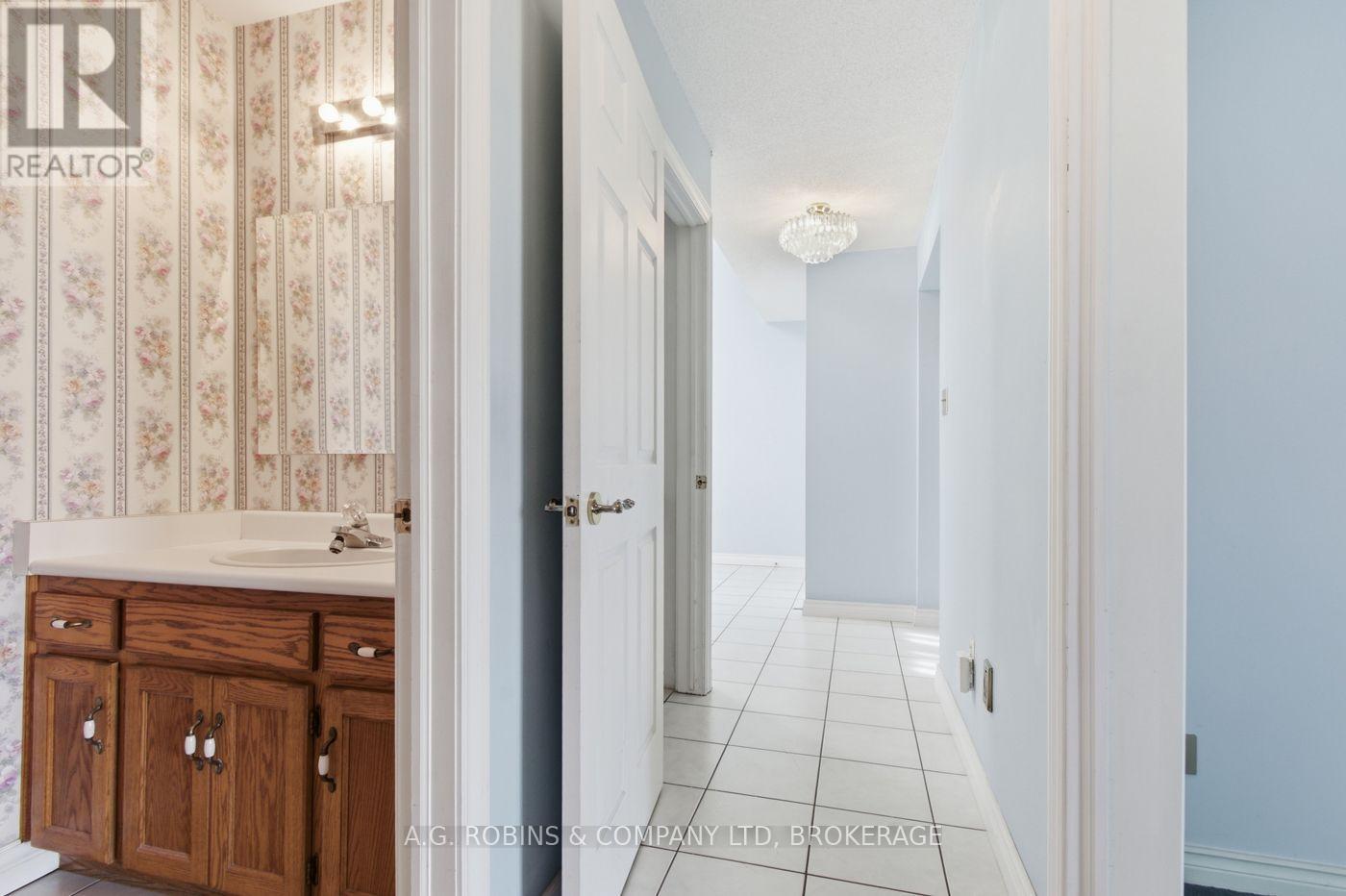 381 Kerman Avenue, Grimsby, Ontario  L3M 5C4 - Photo 15 - X13779756