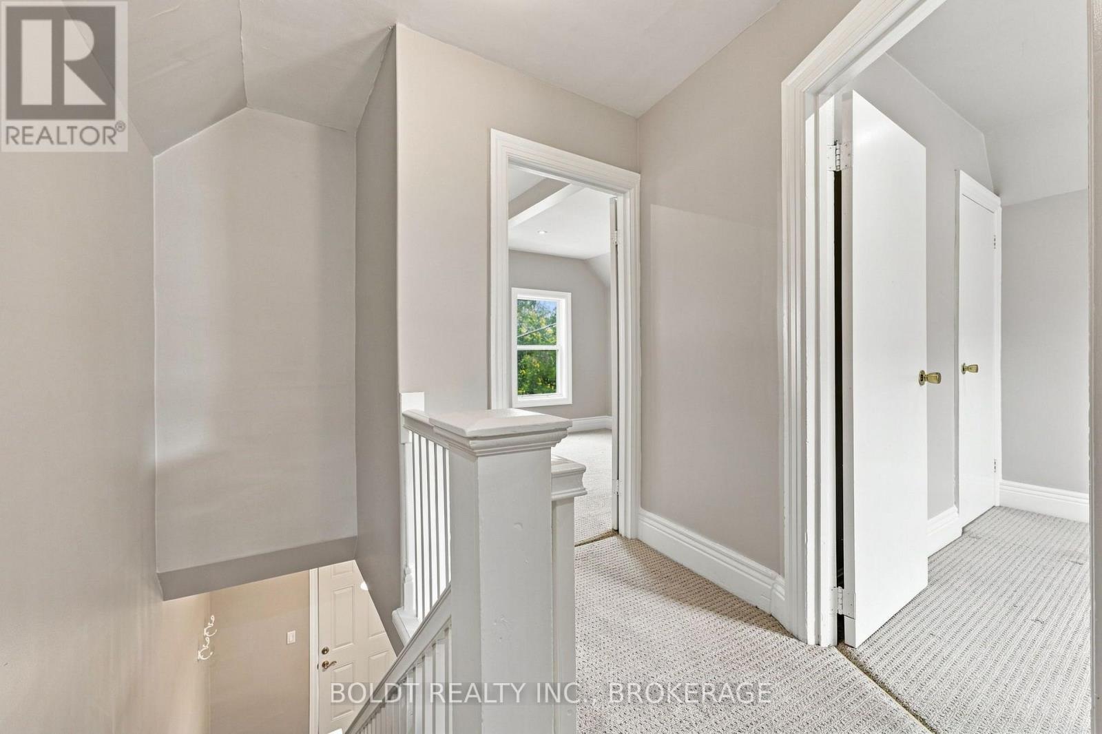 38 Mars Avenue, Hamilton, Ontario  L8L 3V8 - Photo 16 - X13779850