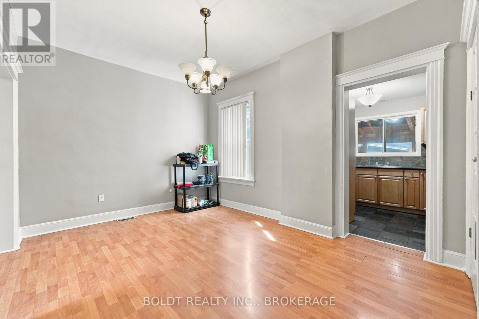 38 Mars Avenue, Hamilton, Ontario  L8L 3V8 - Photo 9 - X13779850