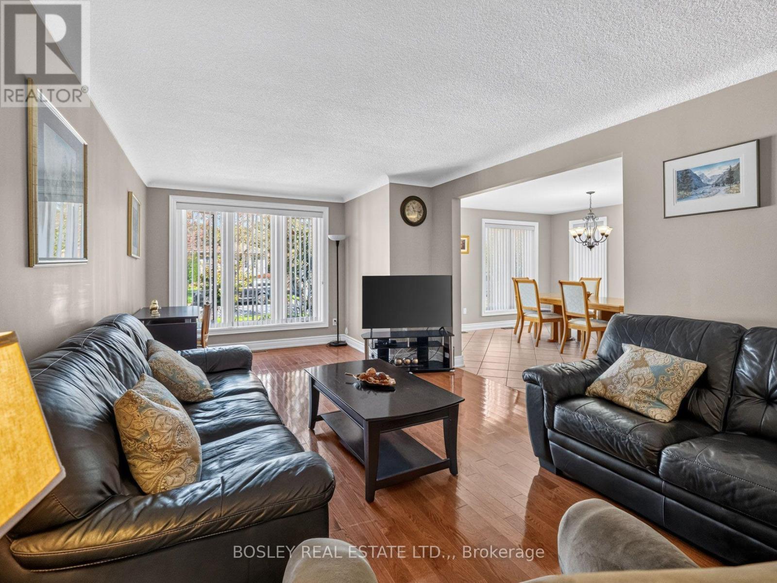 5 Bendingroad Crescent, St. Catharines, Ontario  L2N 5R4 - Photo 3 - X13780908