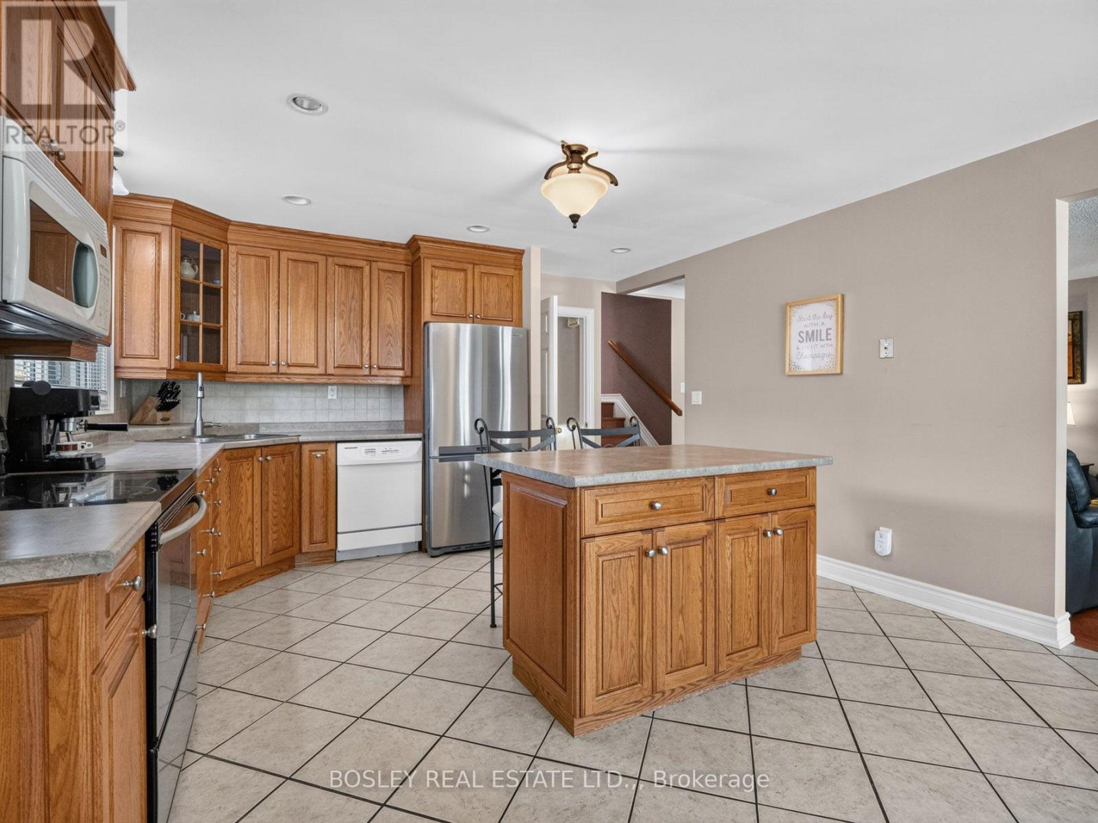 5 Bendingroad Crescent, St. Catharines, Ontario  L2N 5R4 - Photo 5 - X13780908
