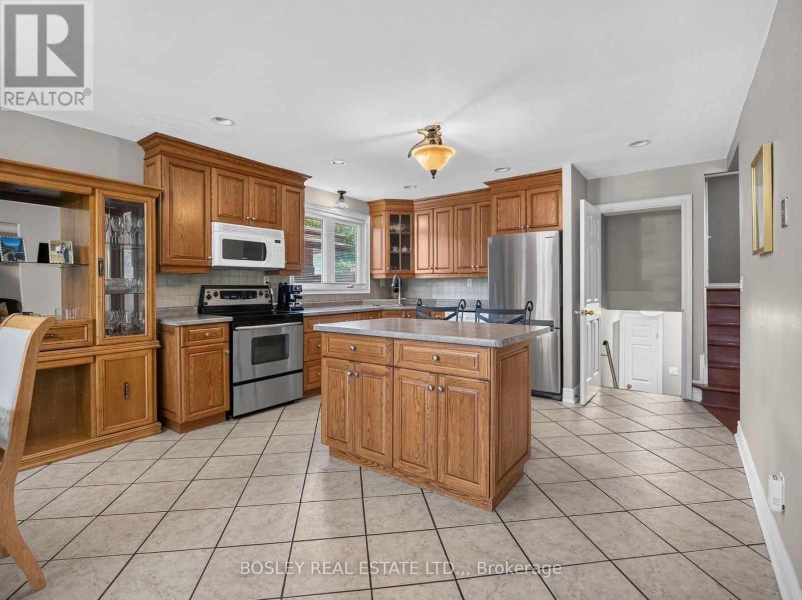 5 Bendingroad Crescent, St. Catharines, Ontario  L2N 5R4 - Photo 7 - X13780908