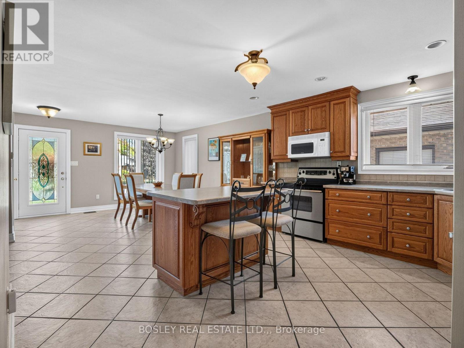 5 Bendingroad Crescent, St. Catharines, Ontario  L2N 5R4 - Photo 8 - X13780908