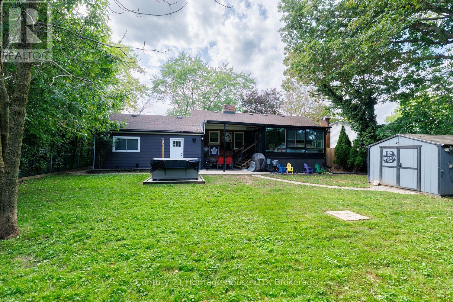 6 Greenock Circle, St. Catharines, Ontario  L2S 1B4 - Photo 39 - X13781102