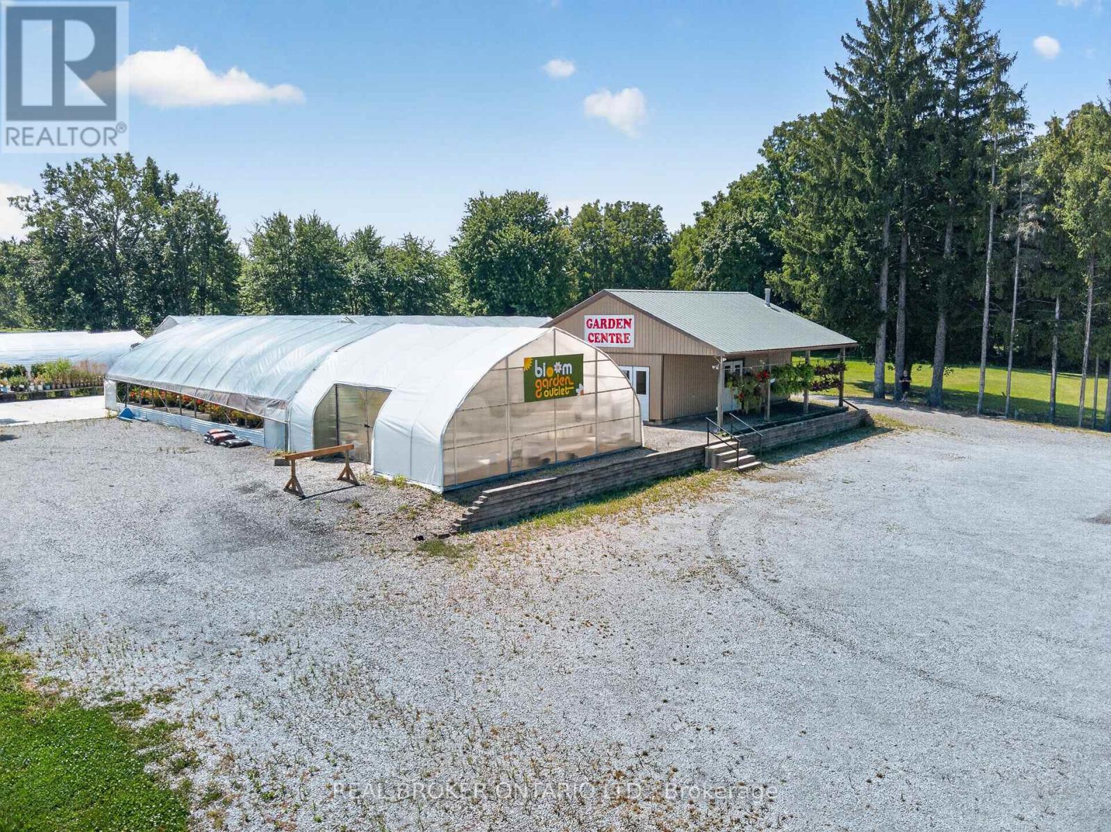 230 Hwy 20 E, Thorold, Ontario  L0S 1E6 - Photo 2 - X13781676