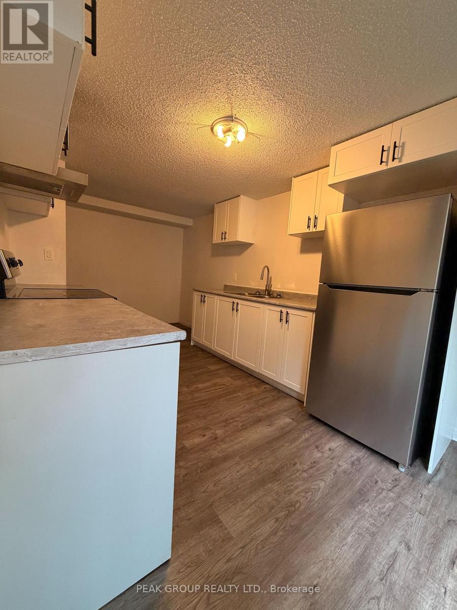 283 Vine Street, St. Catharines, Ontario  L2M 7R5 - Photo 2 - X13783214