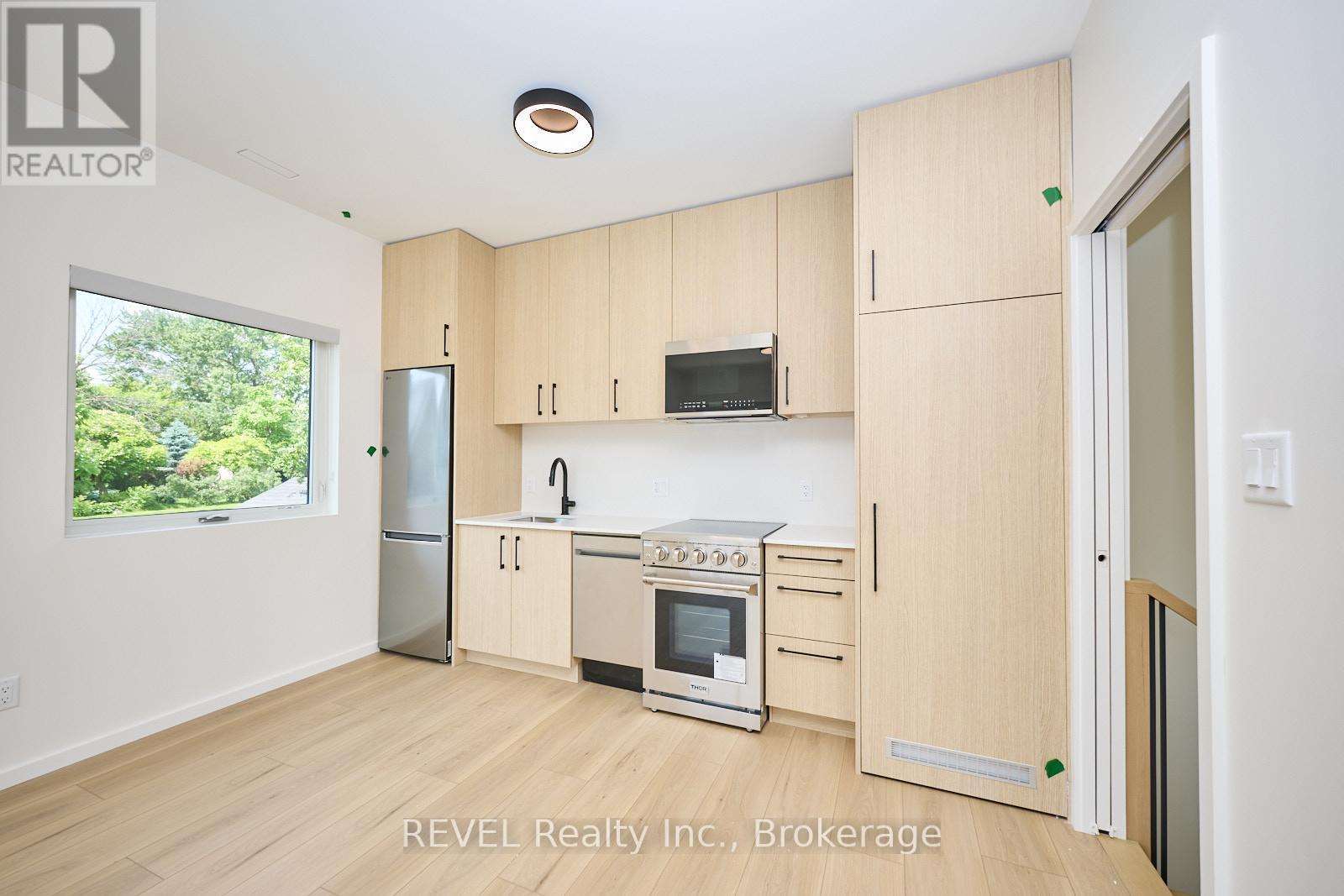 Unit 2 - 5361 Valley Way, Niagara Falls, Ontario  L2E 1X5 - Photo 9 - X13783278