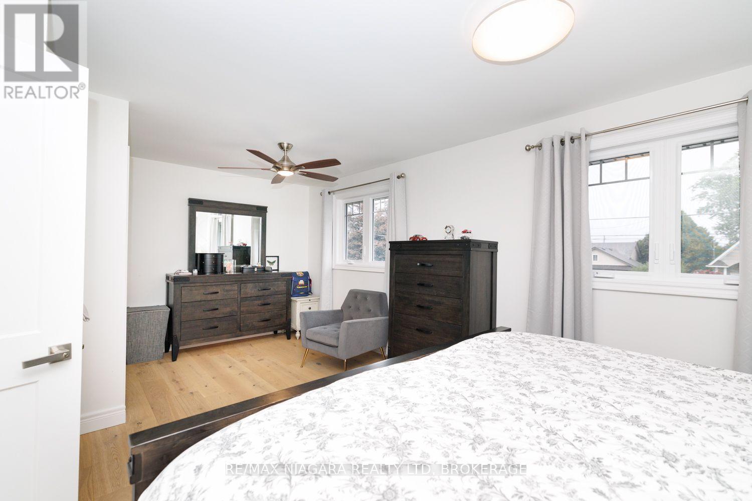 31 Pleasant Avenue S, Fort Erie, Ontario  L0S 1N0 - Photo 13 - X13783420