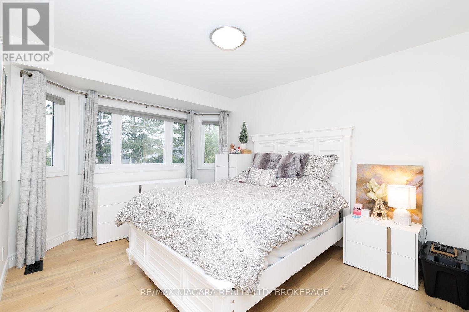 31 Pleasant Avenue S, Fort Erie, Ontario  L0S 1N0 - Photo 16 - X13783420