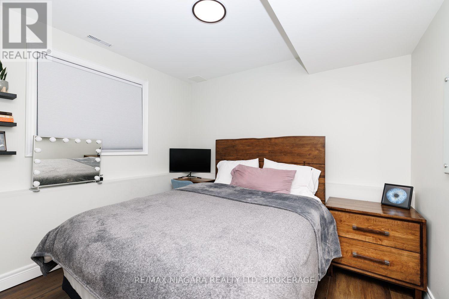 31 Pleasant Avenue S, Fort Erie, Ontario  L0S 1N0 - Photo 22 - X13783420