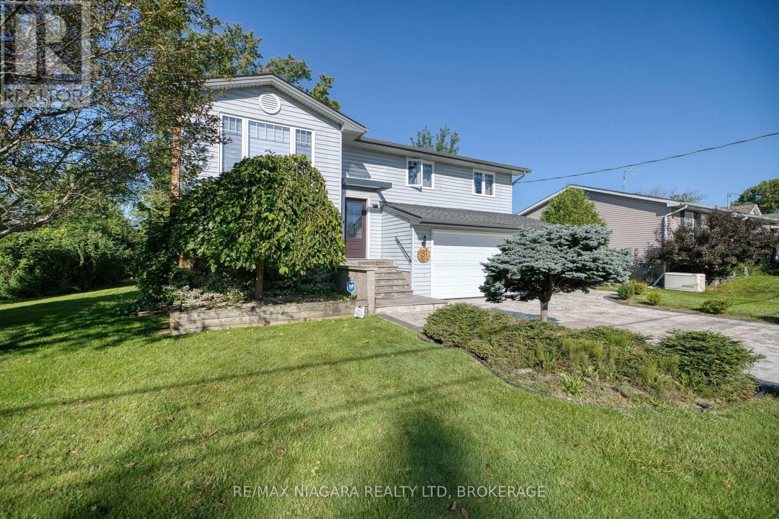 31 Pleasant Avenue S, Fort Erie, Ontario  L0S 1N0 - Photo 3 - X13783420