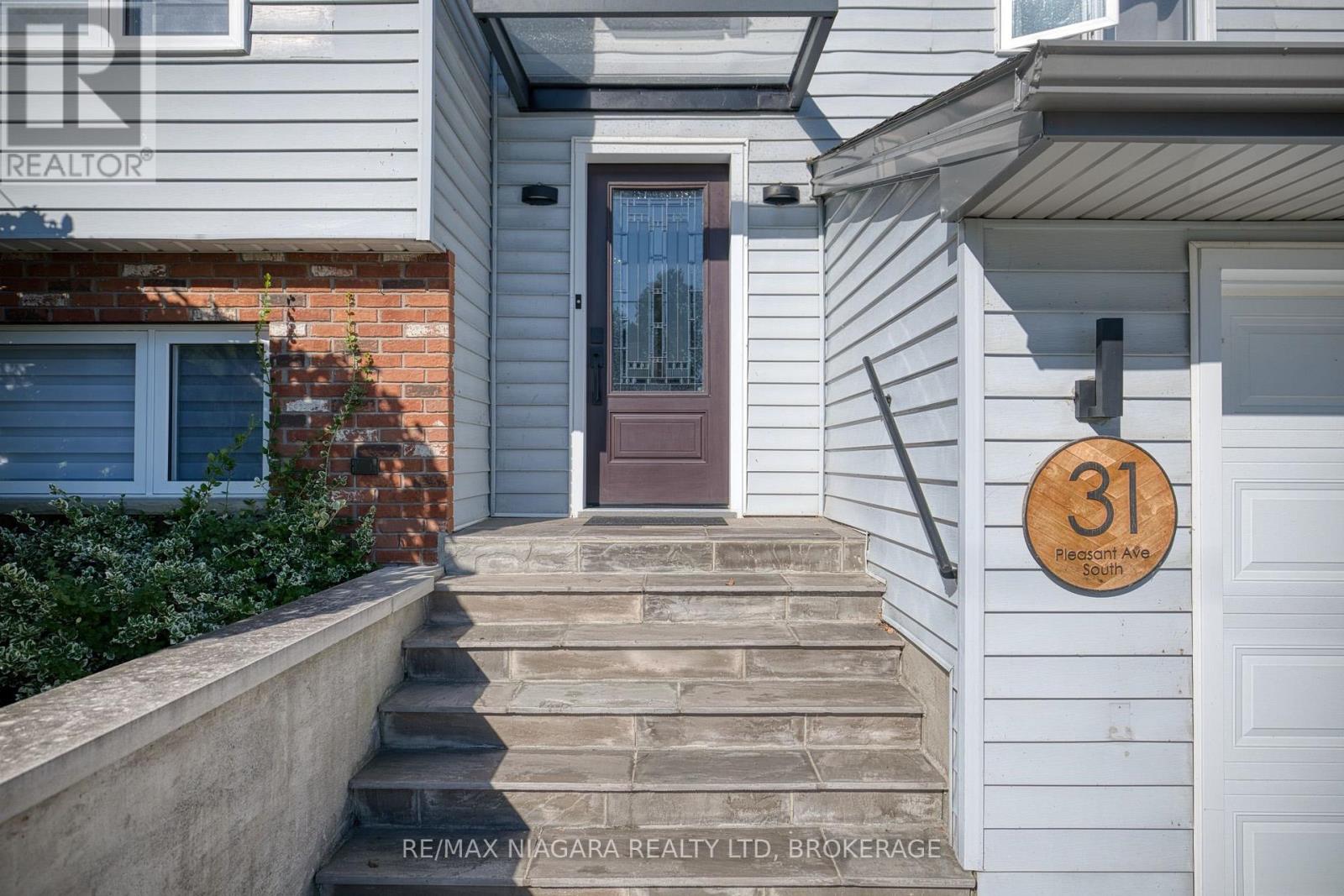 31 Pleasant Avenue S, Fort Erie, Ontario  L0S 1N0 - Photo 4 - X13783420