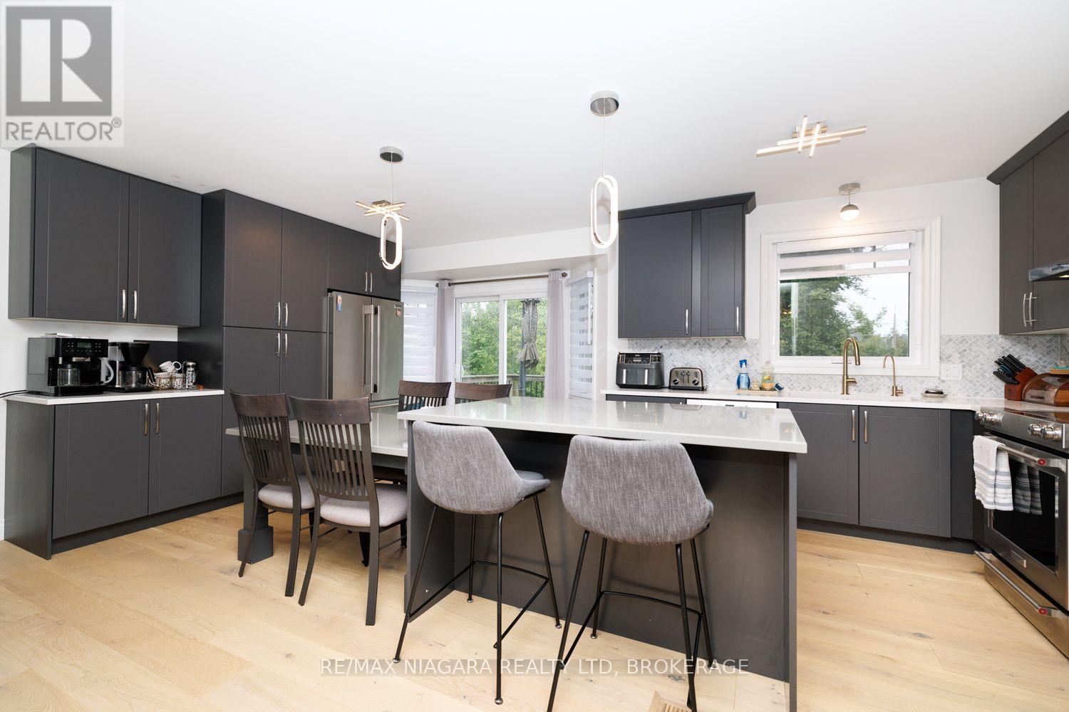 31 Pleasant Avenue S, Fort Erie, Ontario  L0S 1N0 - Photo 6 - X13783420