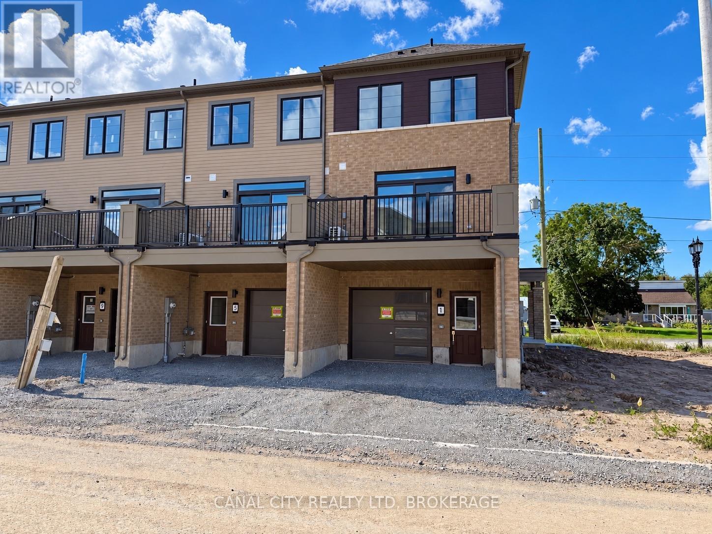 1 VANDERBURG LANE, Thorold, Ontario