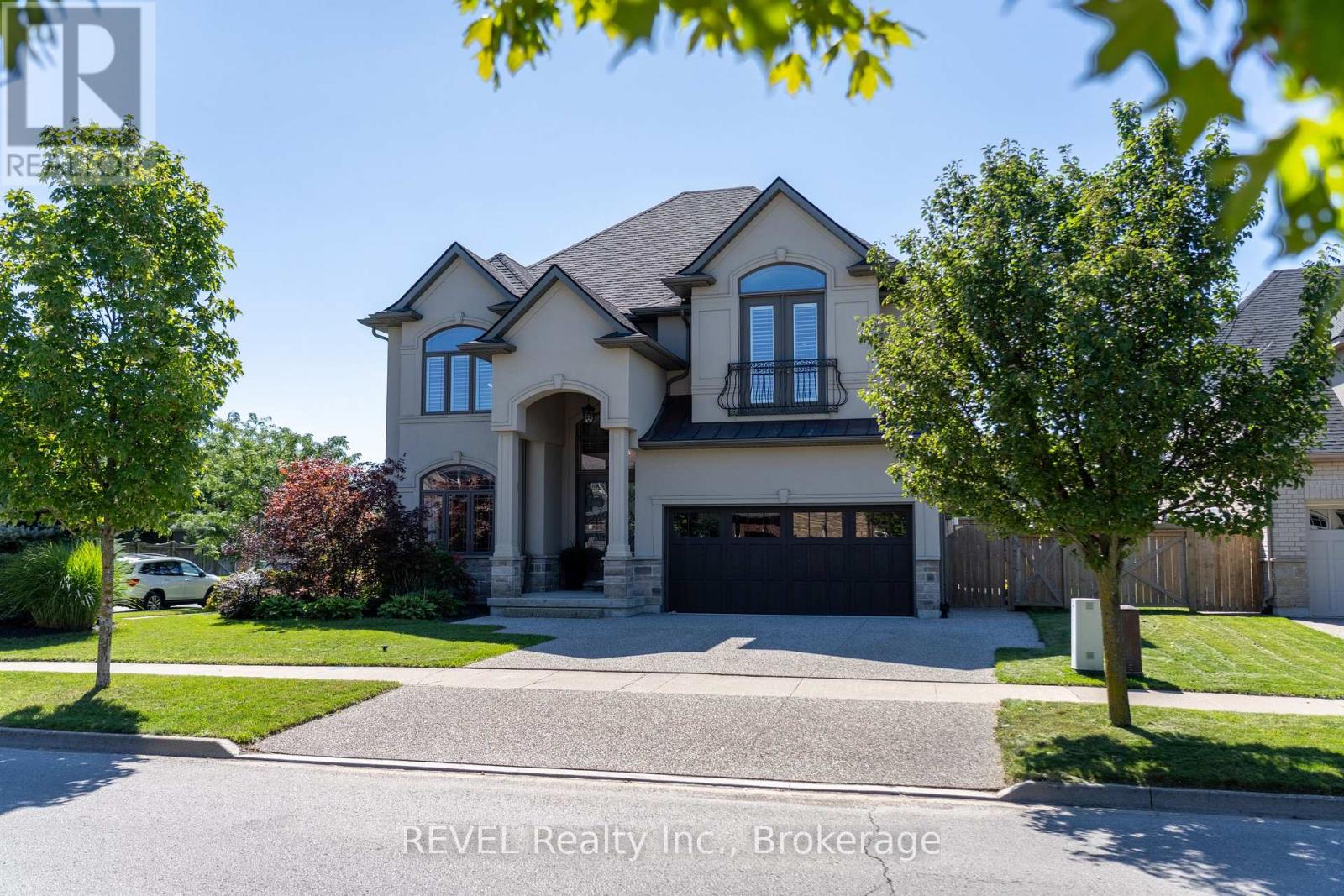 24 BREWERTON BOULEVARD, Pelham, Ontario