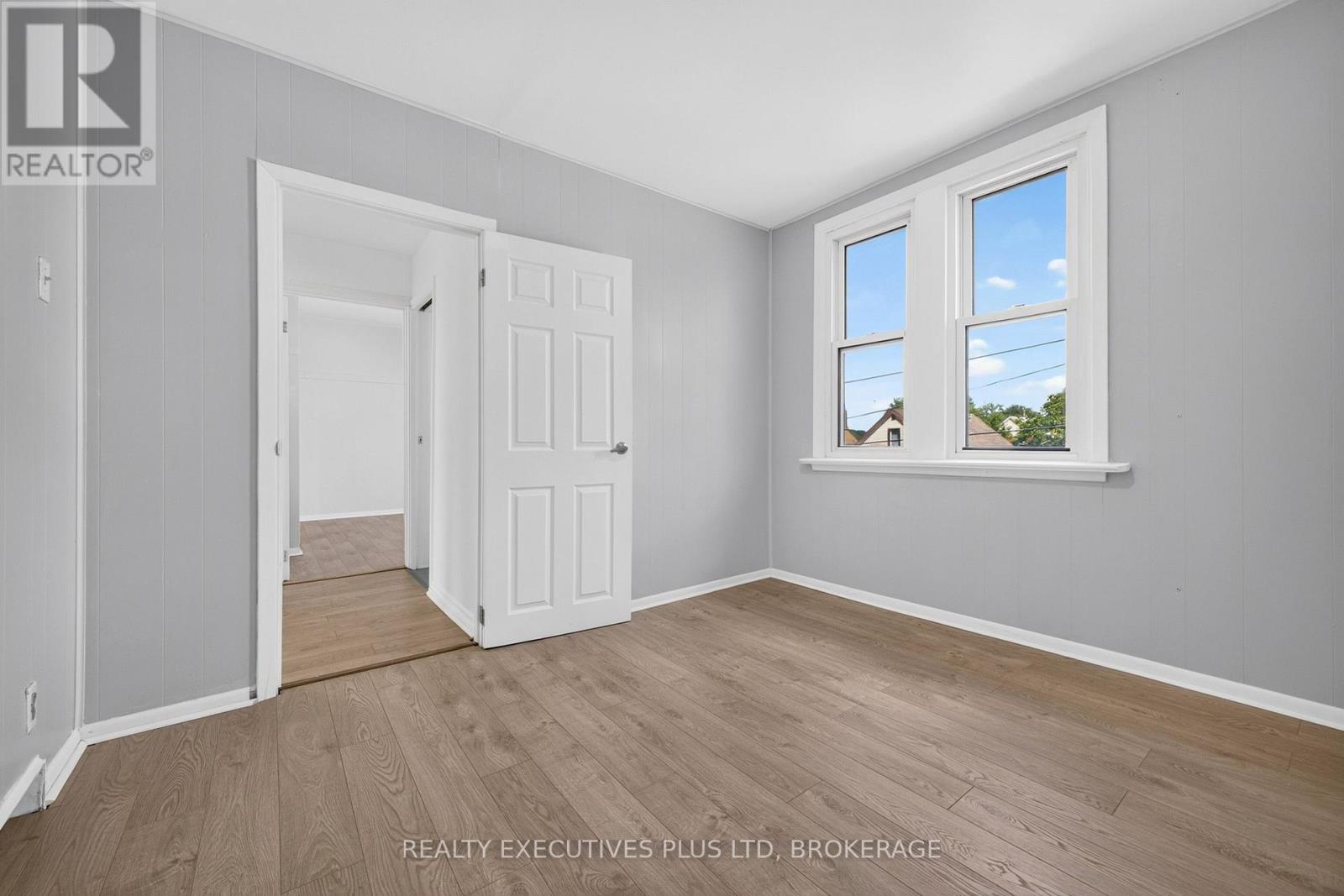 4119 Dyson Avenue, Niagara Falls, Ontario  L2E 3L6 - Photo 23 - X13784096