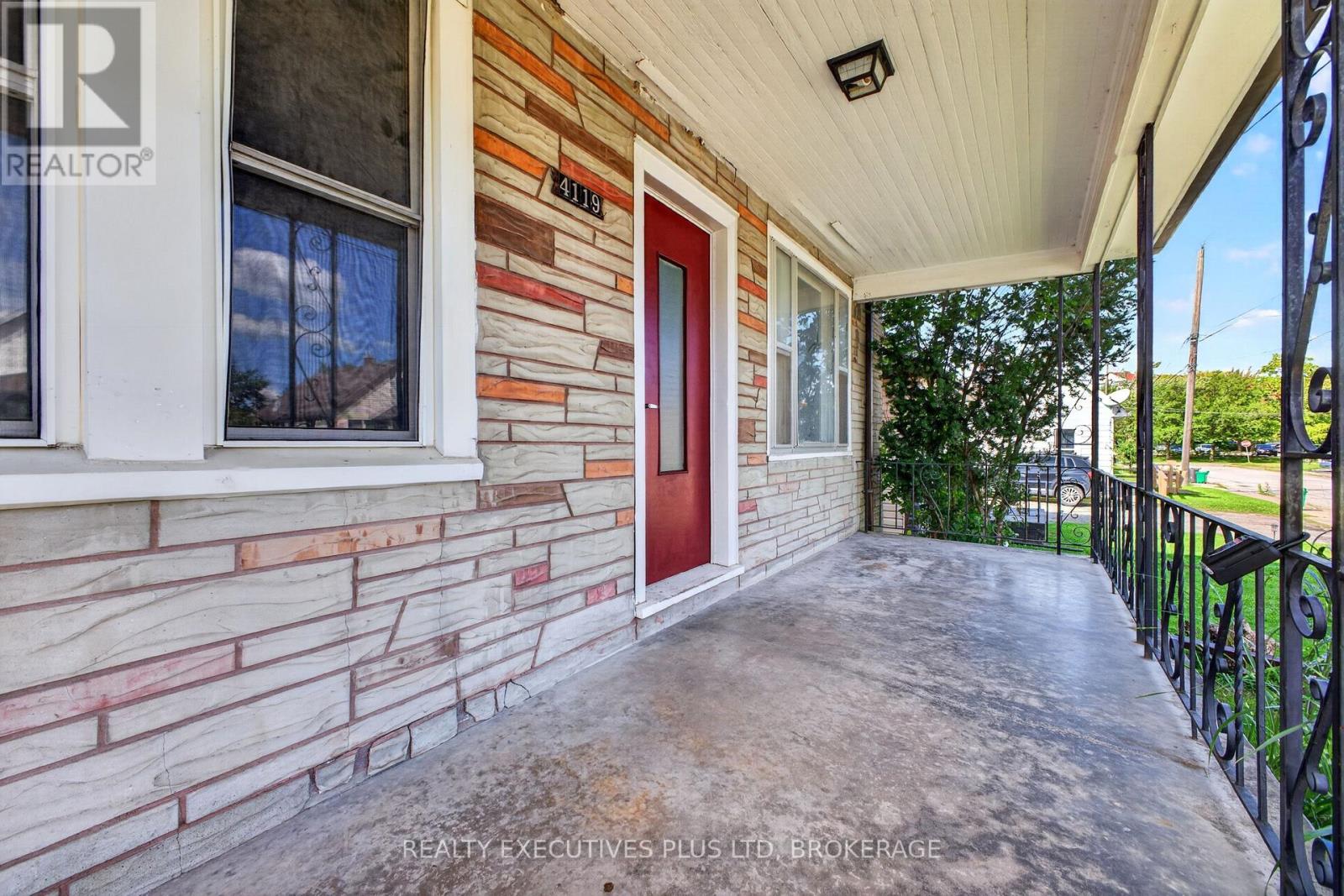 4119 Dyson Avenue, Niagara Falls, Ontario  L2E 3L6 - Photo 4 - X13784096