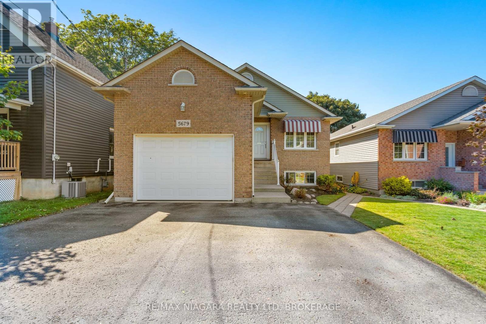 5679 HIGHLAND AVENUE, Niagara Falls, Ontario