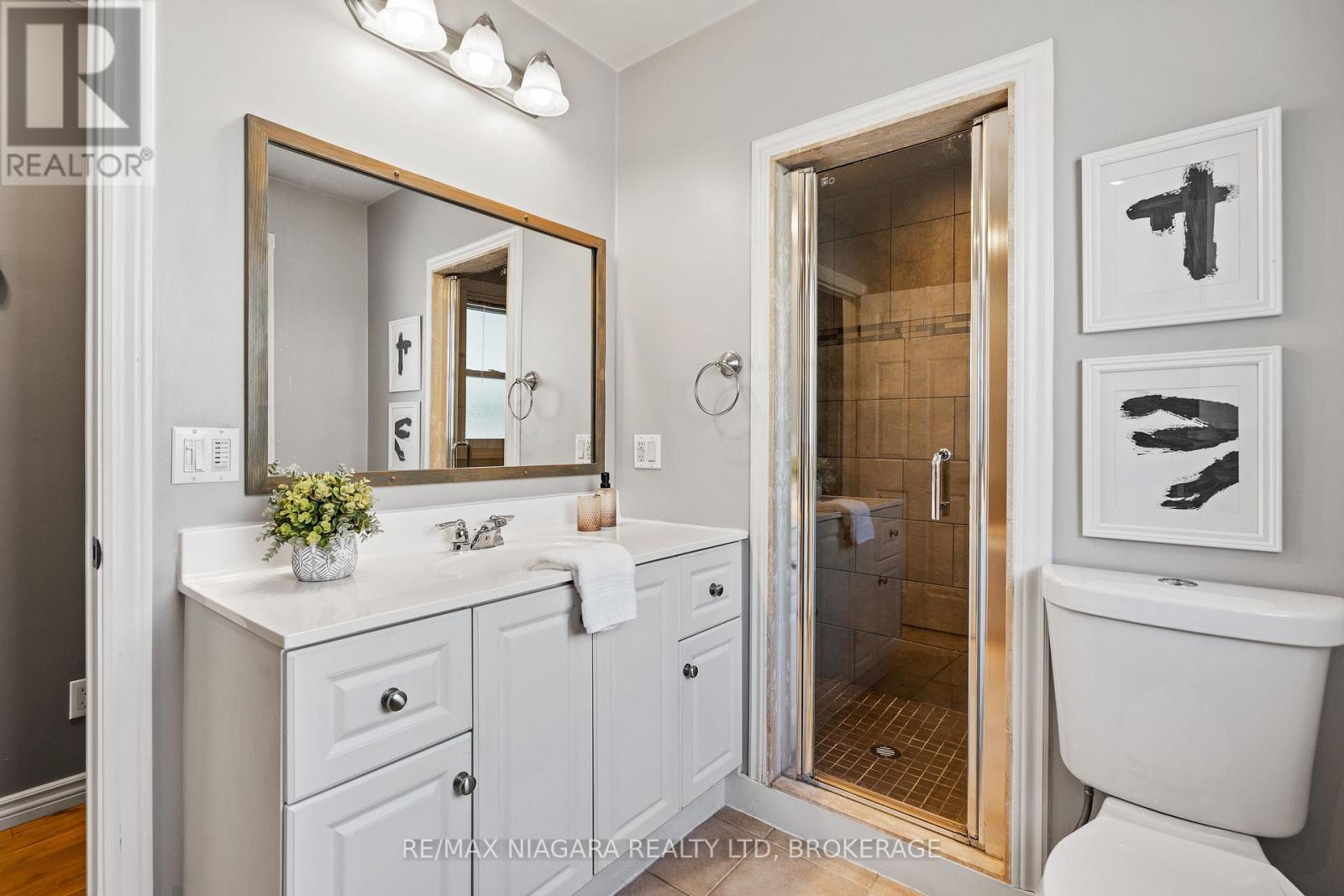 5679 Highland Avenue, Niagara Falls, Ontario  L2G 4X2 - Photo 17 - X13784190