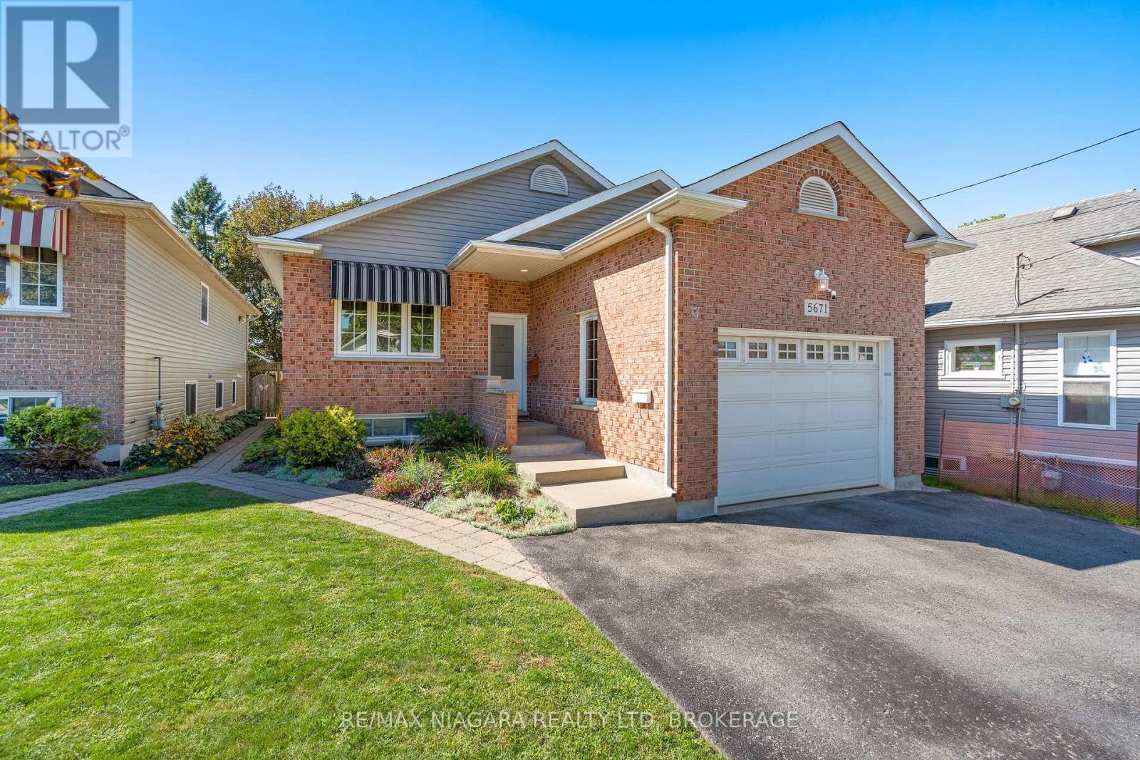 5671 Highland Avenue, Niagara Falls, Ontario  L2G 4X2 - Photo 2 - X13784292