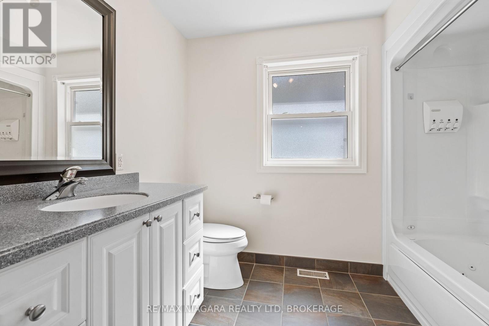 5671 Highland Avenue, Niagara Falls, Ontario  L2G 4X2 - Photo 25 - X13784292