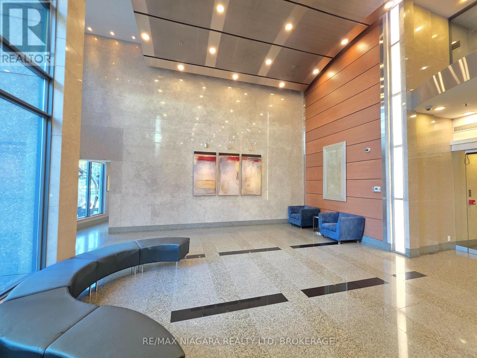 619 - 219 Fort York Boulevard, Toronto, Ontario  M5V 1B1 - Photo 2 - C13784908