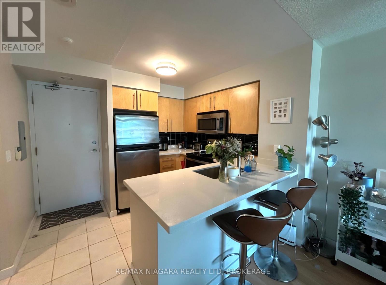 619 - 219 Fort York Boulevard, Toronto, Ontario  M5V 1B1 - Photo 4 - C13784908