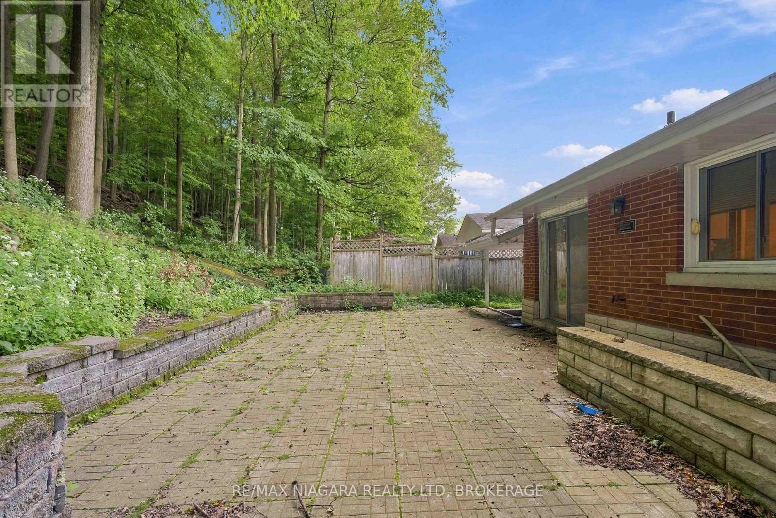 150 Woodside Drive, St. Catharines, Ontario  L2T 1X2 - Photo 31 - X13785436